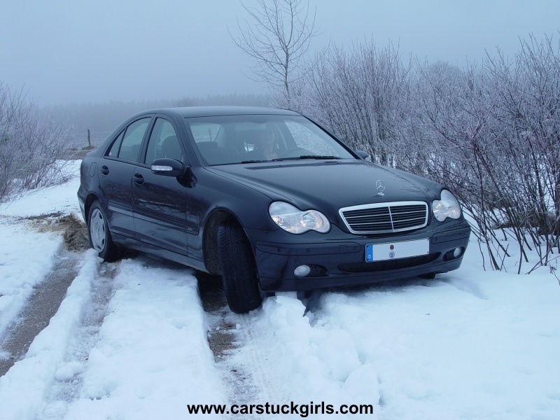 Mercedes stuck in snow #6